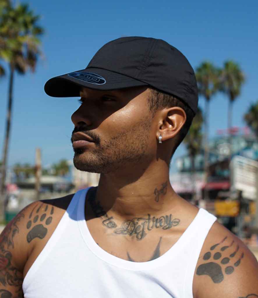 Flexfit / Yupoong Flexfit 110 Curved Visor Snapback Cap