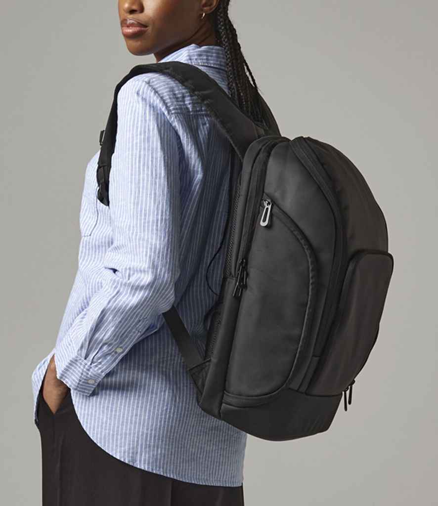 Quadra Quadra Pro-Tech Charge Backpack