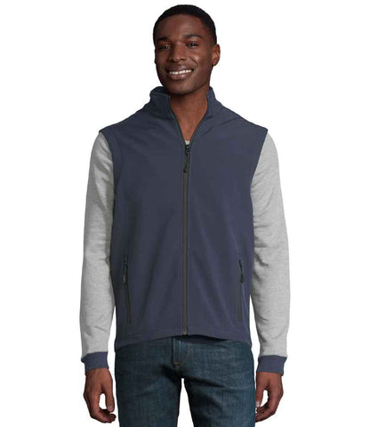 SOL'S Race Soft Shell Bodywarmer - model image