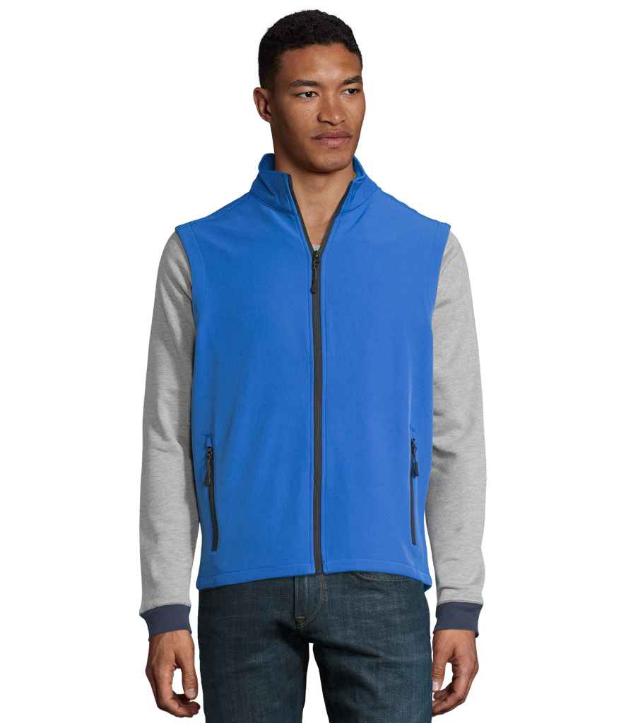SOL'S Race Soft Shell Bodywarmer - model image