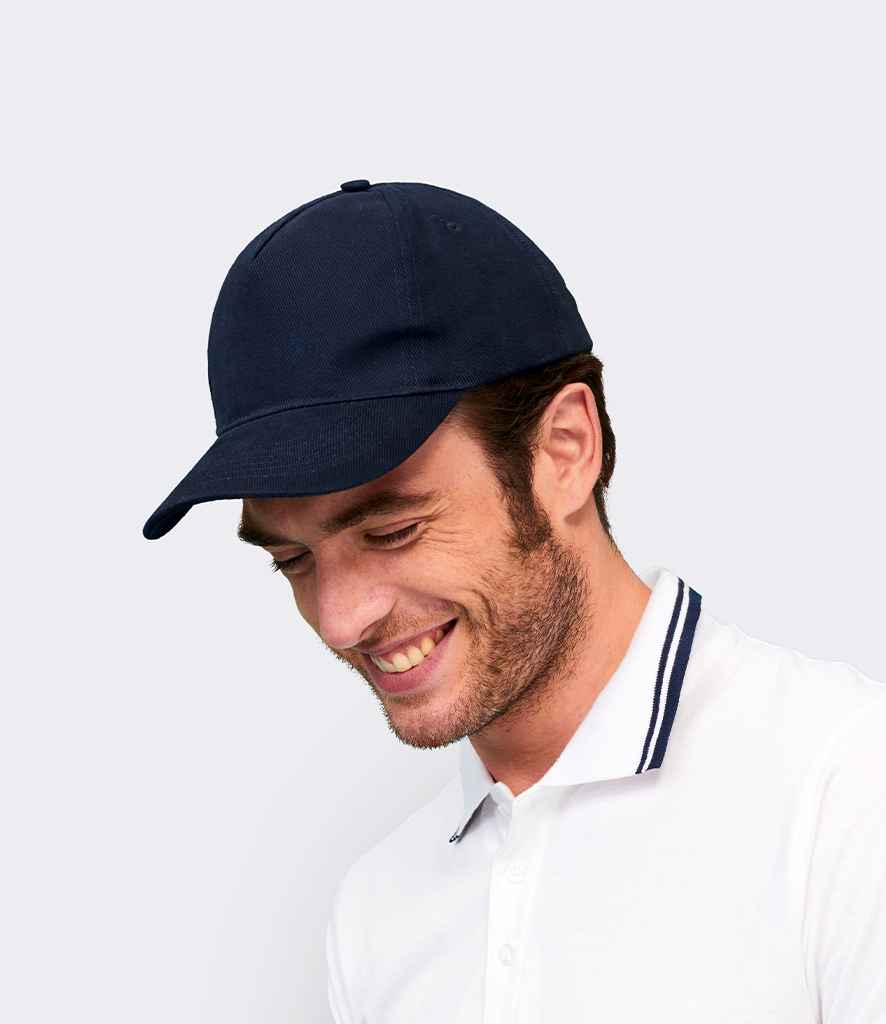 SOL'S Long Beach Cap - model image