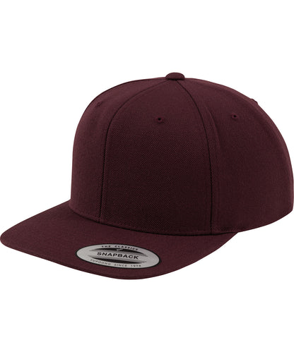 Flexfit / Yupoong The classic snapback (6089M) Maroon/Maroon
