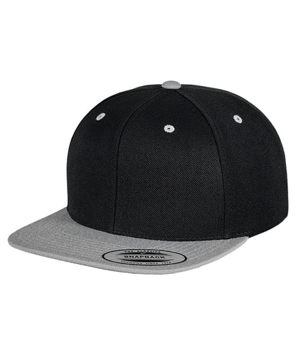 Flexfit / Yupoong The classic snapback 2-tone  (6089MT) Black/Silver