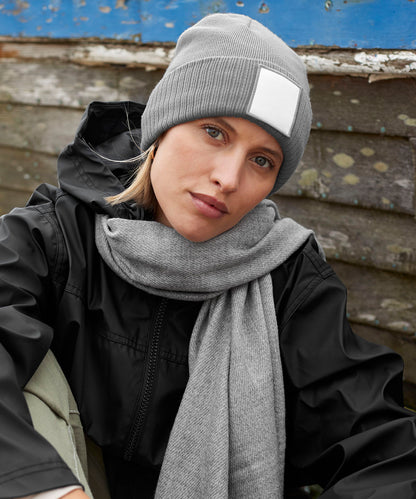 Beechfield Appliqué patch beanie Ash/White