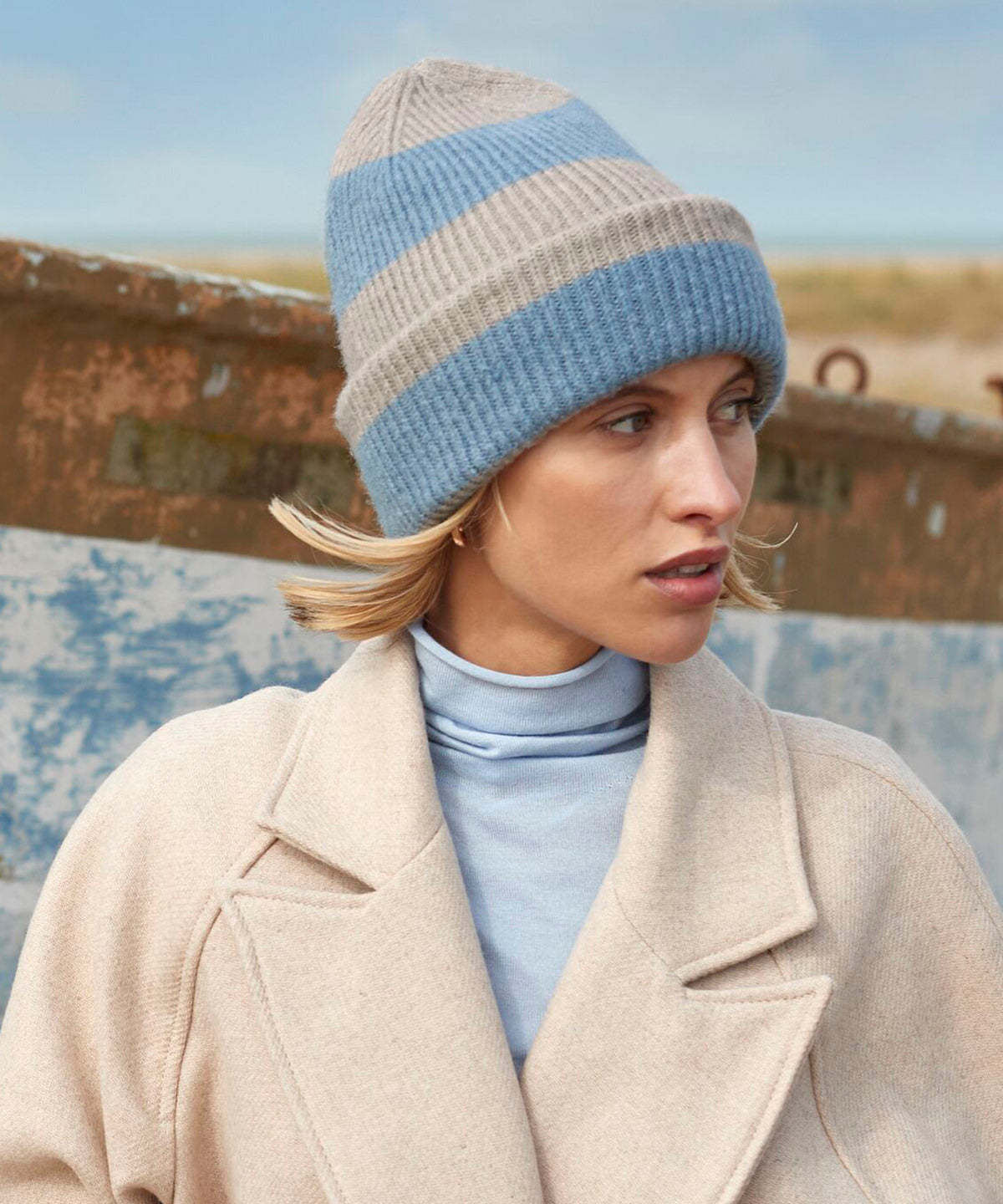 Beechfield Colour block beanie Black/Soft White