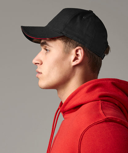 Beechfield EarthAware® classic organic cotton 5-panel cap – sandwich peak Black/Classic Red