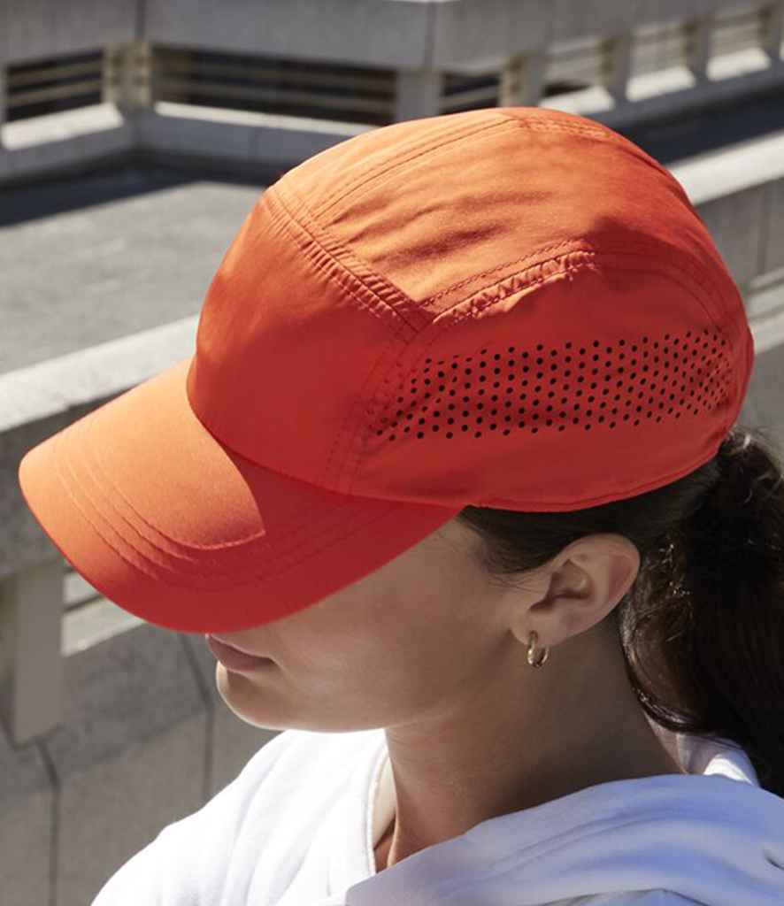 Beechfield Technical Running Cap - model image