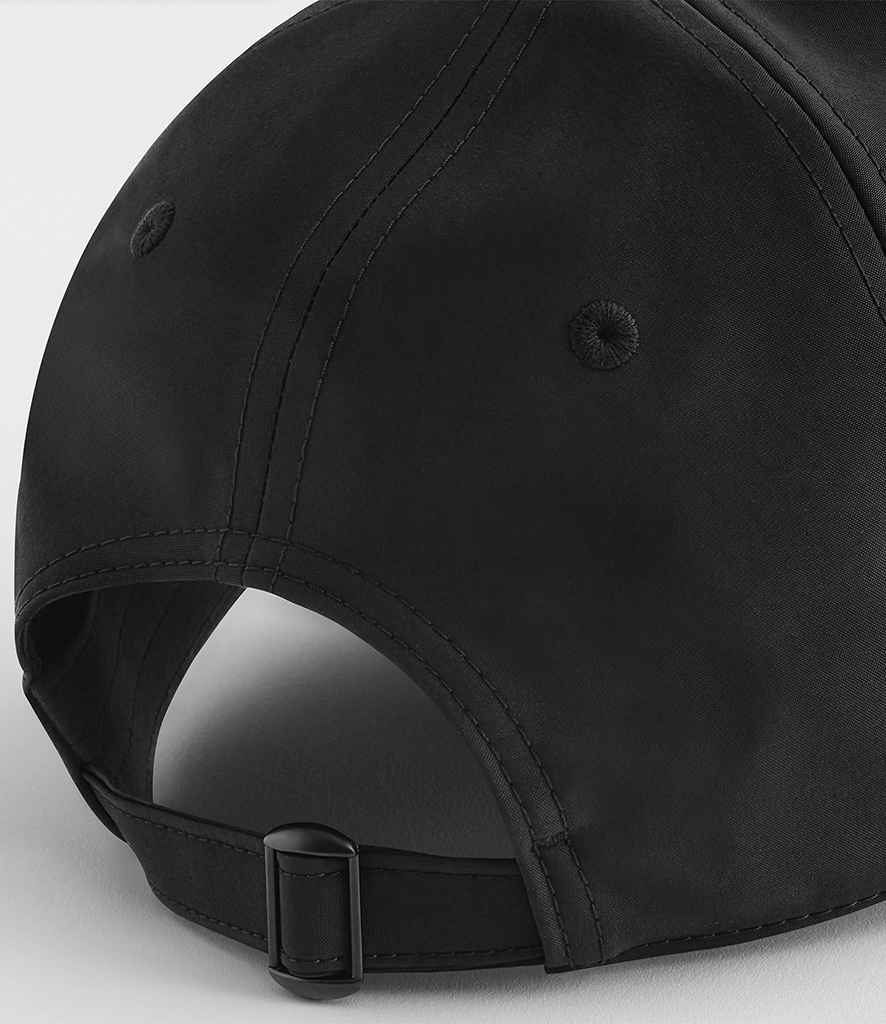 Beechfield Water Resistant Lifestyle Cap - model image