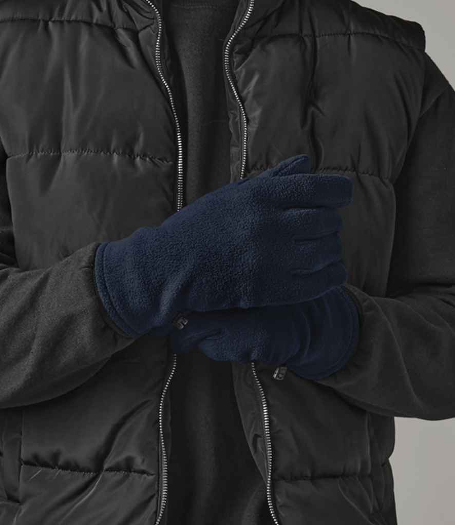 Beechfield Recycled Fleece Gloves - model image