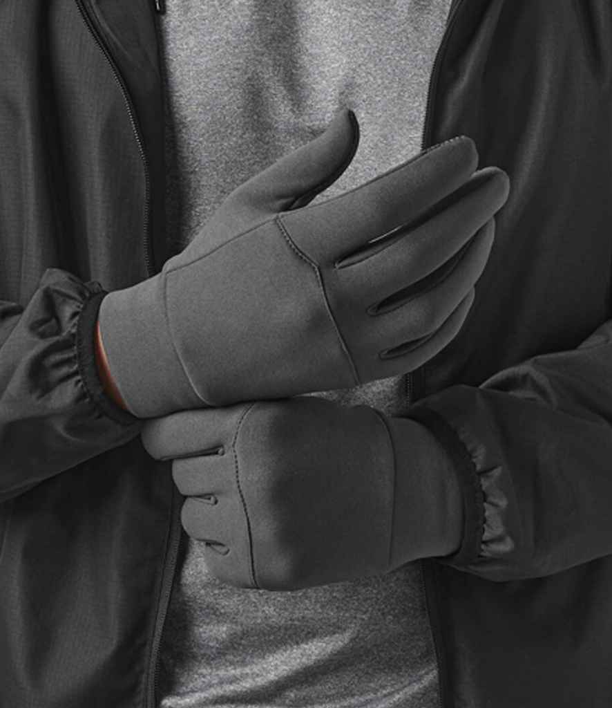 Beechfield Sports Tech Soft Shell Gloves - model image