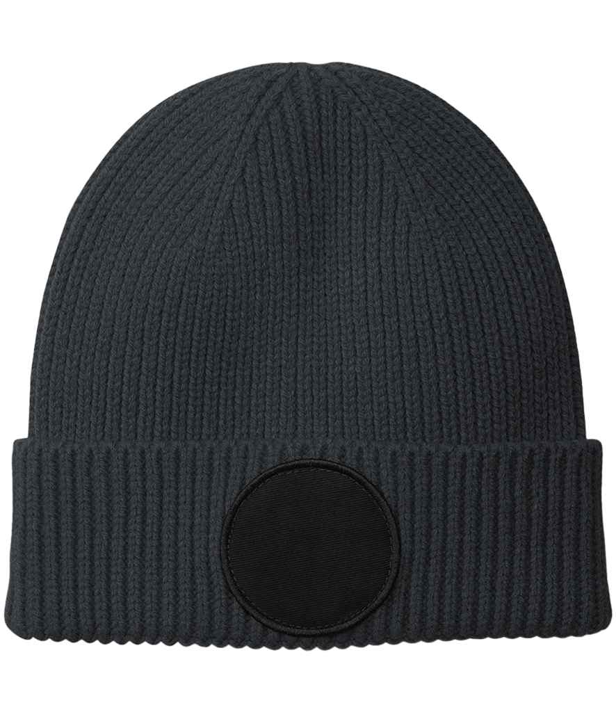 Beechfield Circular Fashion Patch Beanie in Graphite Grey/Black