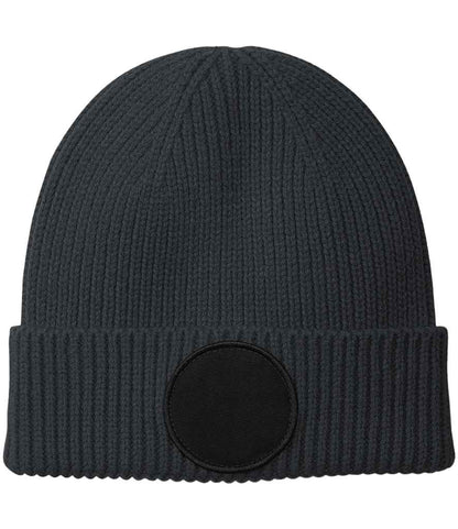 Beechfield Circular Fashion Patch Beanie in Graphite Grey/Black