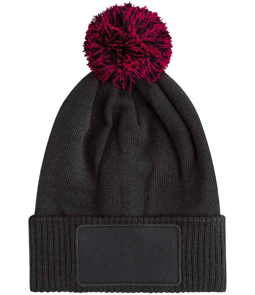 Beechfield Kids Snowstar® Patch Beanie in Black/Classic Red