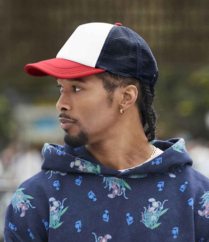 Beechfield Retro 5 Panel Trucker Cap - model image