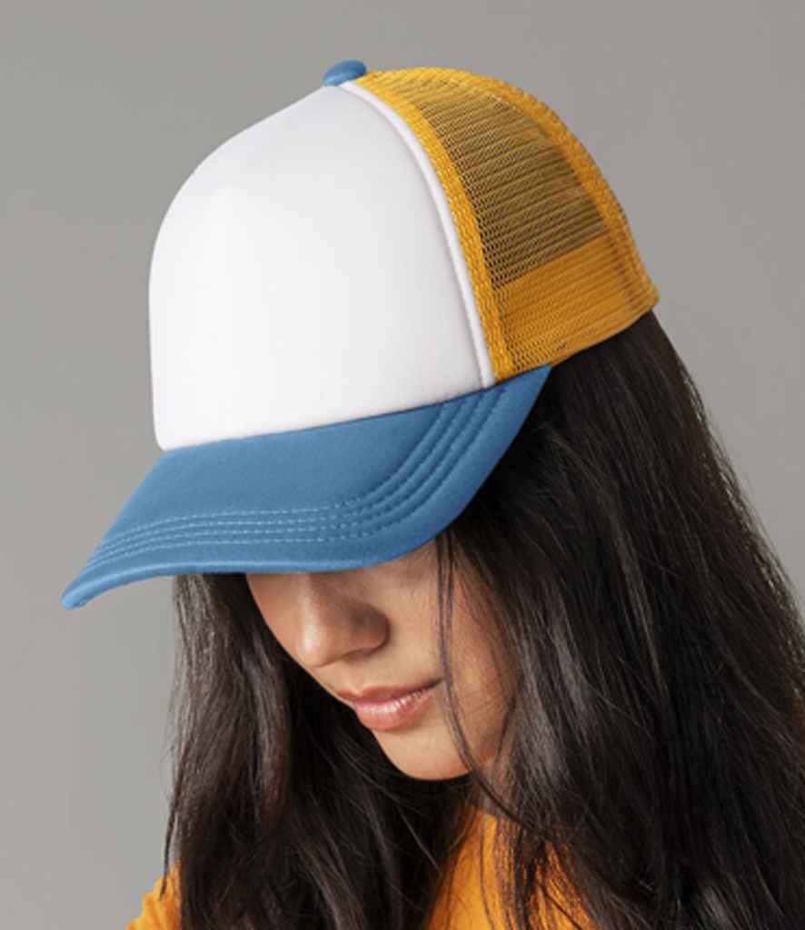 Beechfield Retro 5 Panel Trucker Cap - model image