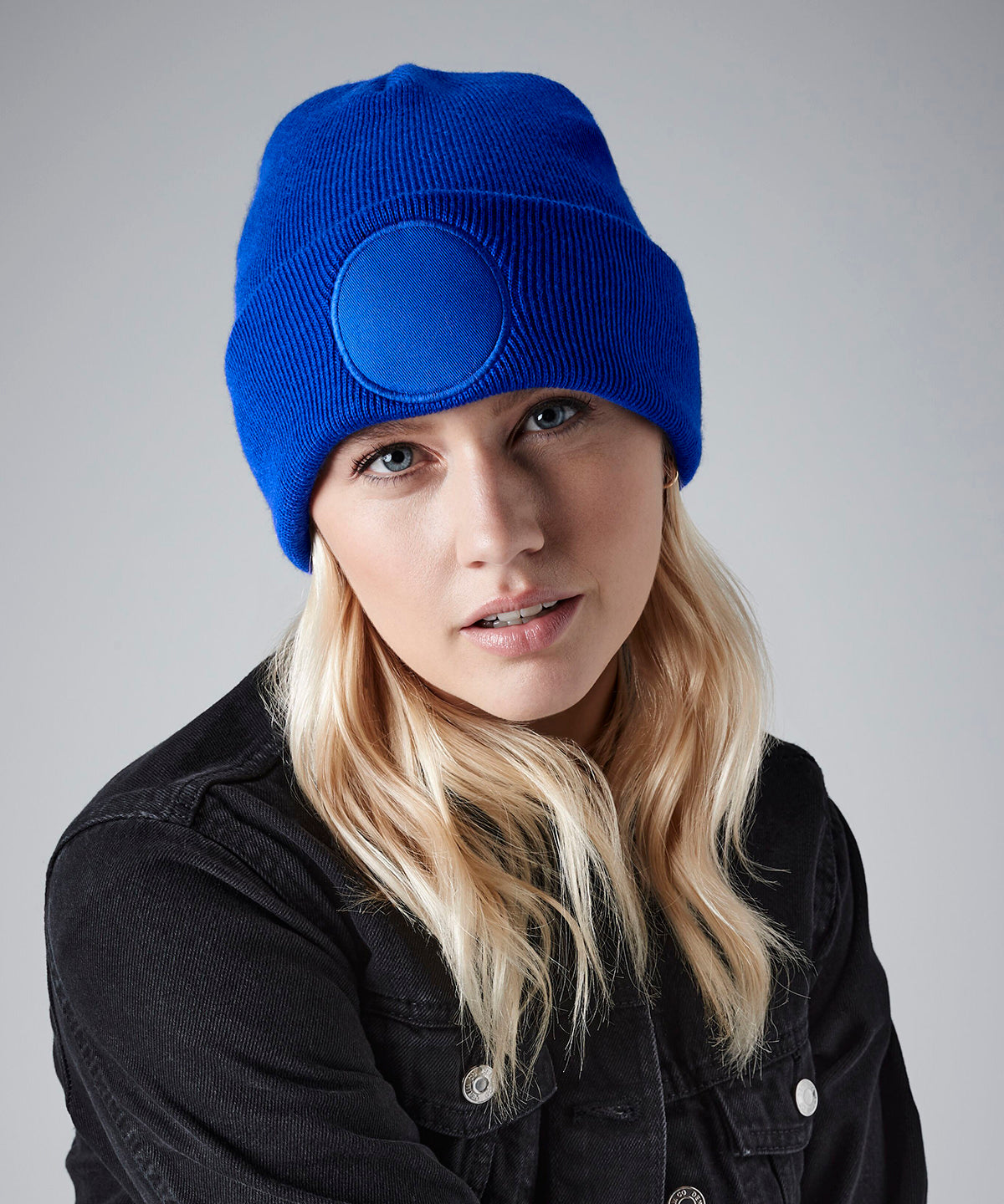 Beechfield Circular patch beanie Black