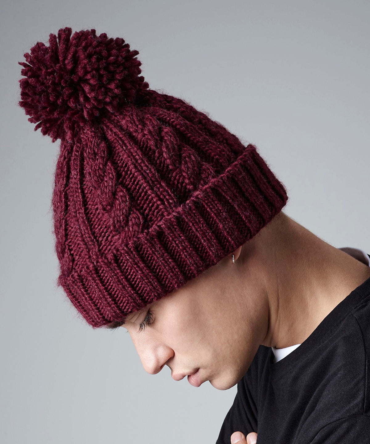 Beechfield Cable knit melange beanie Black