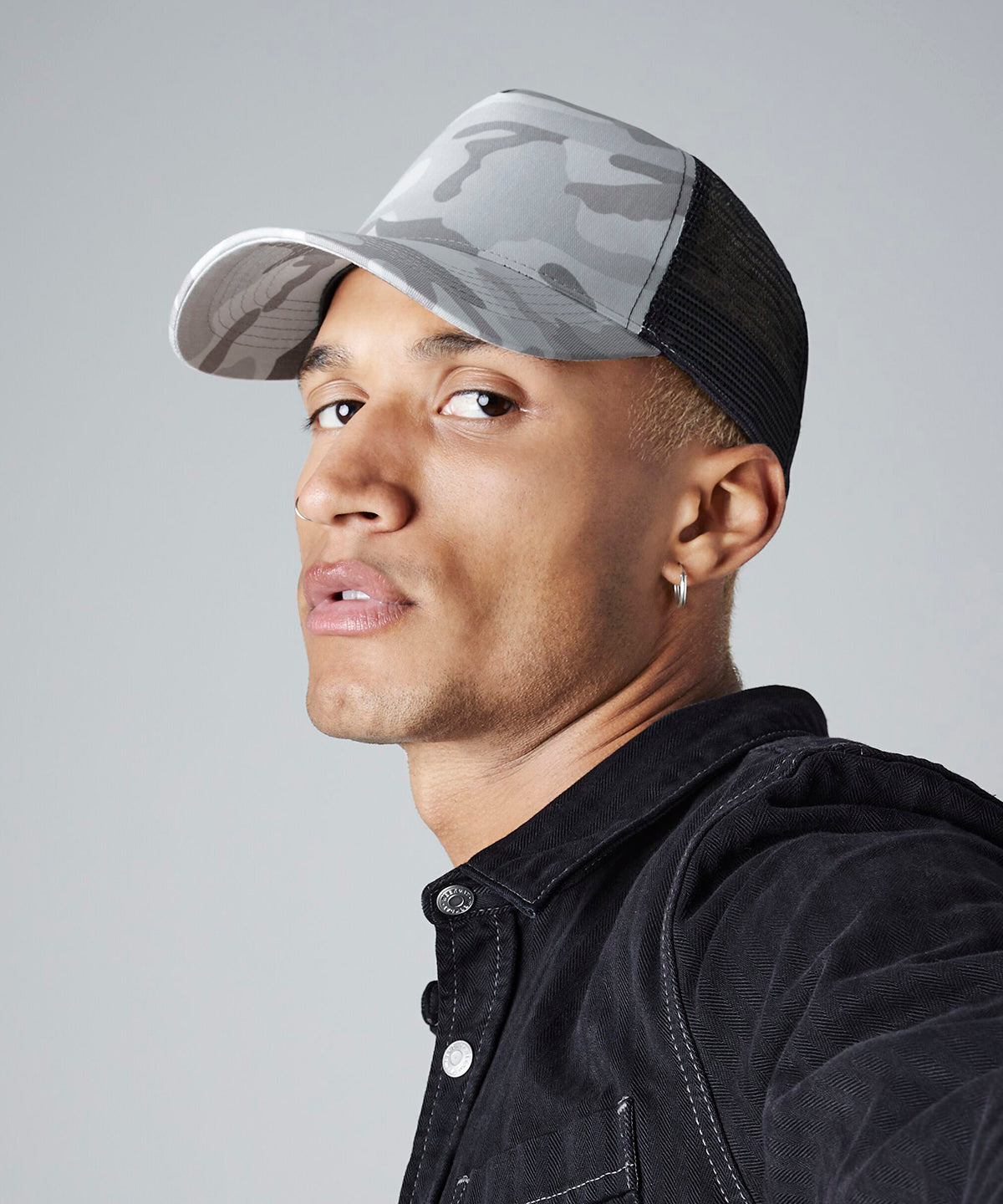 Beechfield Camo snapback trucker Arctic Camo