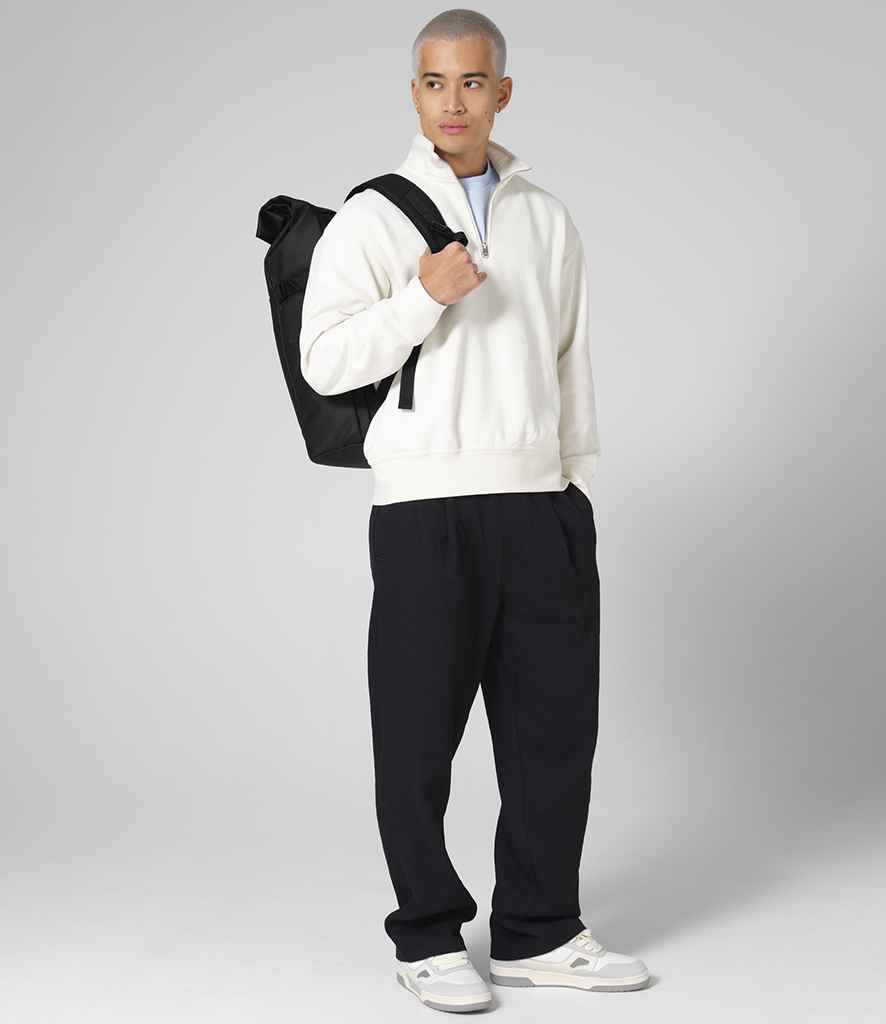 BagBase Everyday Carry 25 Litre Roll-Top Backpack - model image