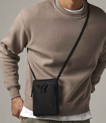 BagBase Travel Wallet - model image