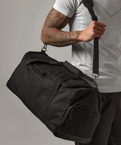 BagBase Medium training holdall Black