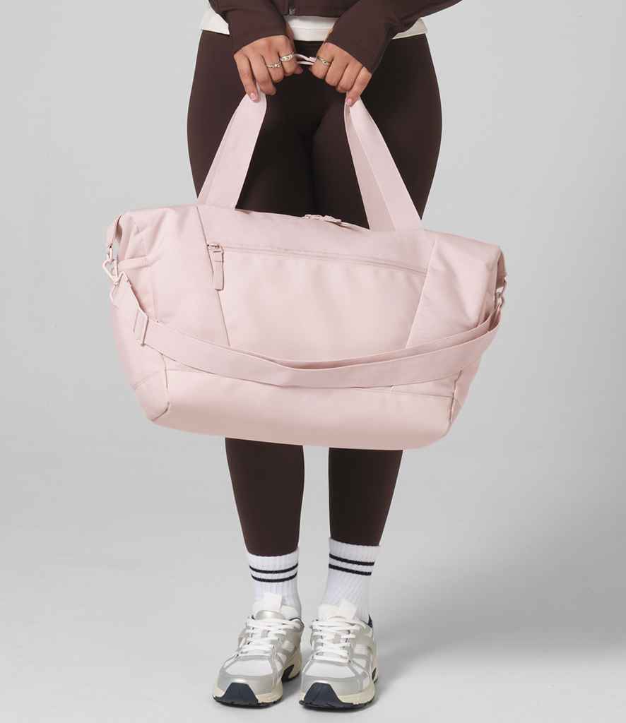 BagBase Circuit Gym Bag - model image