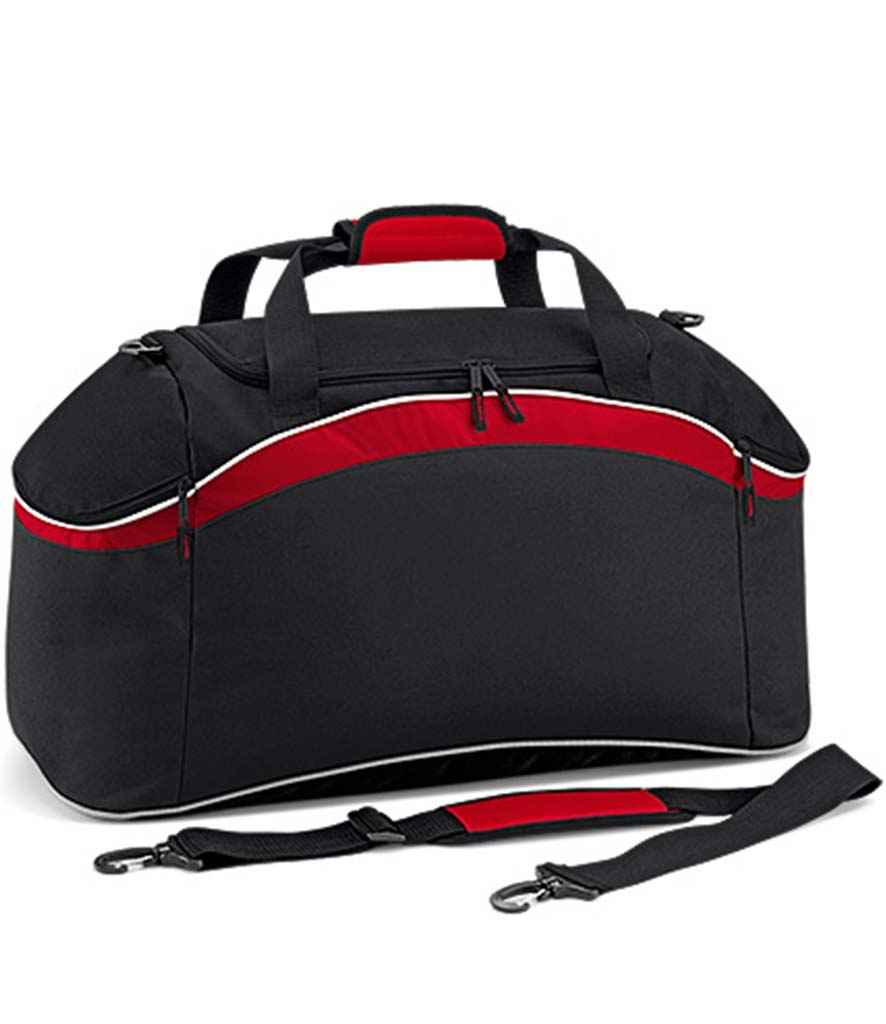 BagBase Teamwear Holdall - model image