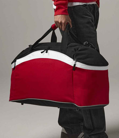 BagBase Teamwear Holdall - model image