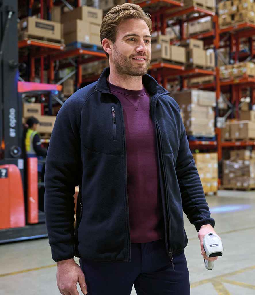 Brook Taverner Lee Core Fleece Jacket - model image