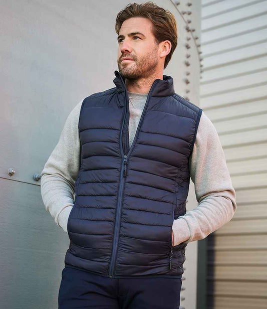 Brook Taverner Eugene Core Padded Gilet - model image