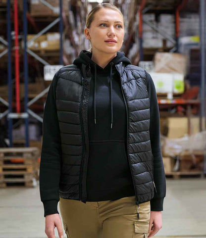 Brook Taverner Ladies Skyline Core Padded Gilet - model image