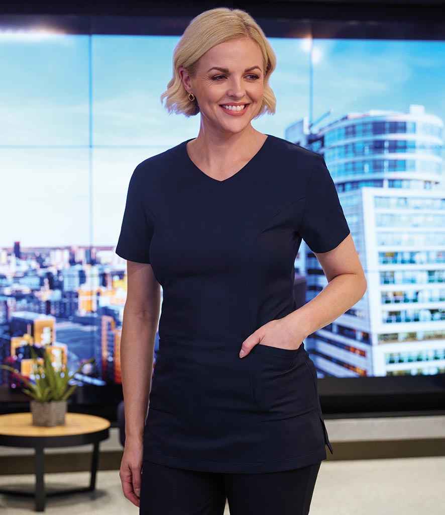 Brook Taverner Ladies Lockhart Tunic - model image