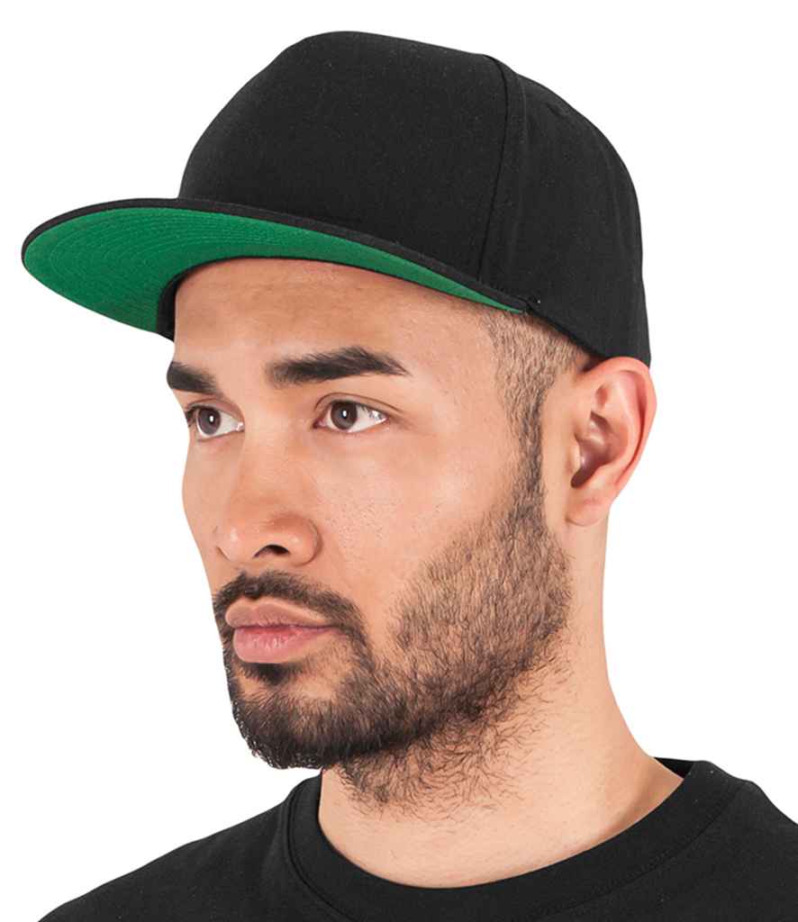 Flexfit / Yupoong Flexfit Classic 5 Panel Snapback Cap