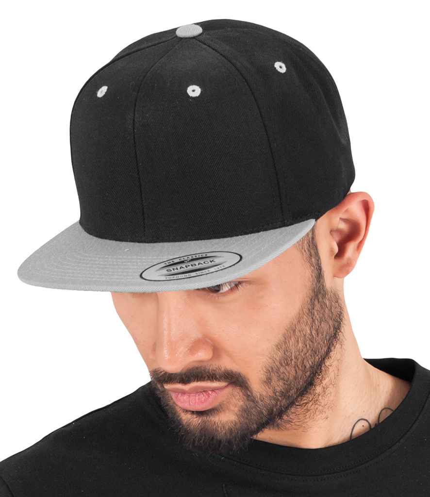 Flexfit / Yupoong Flexfit Two Tone Classic Snapback Cap Black/Silver