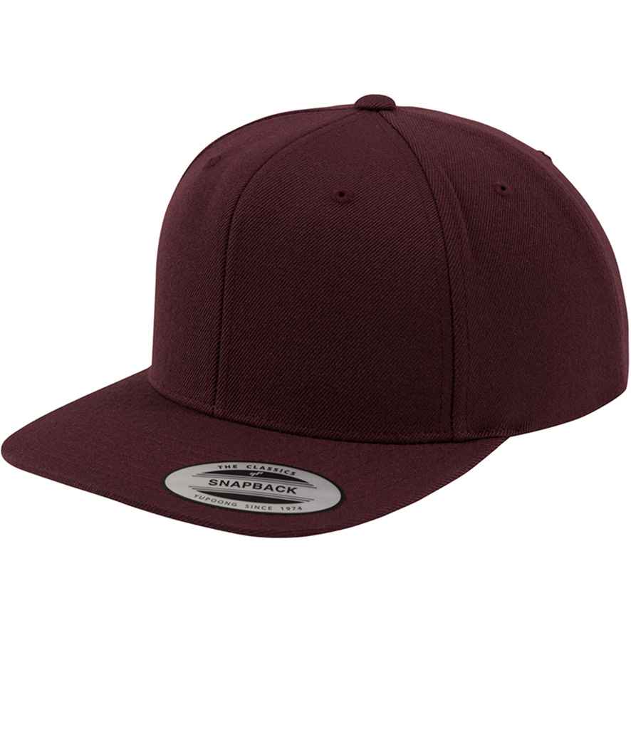Flexfit Classic Snapback Cap in Maroon/Maroon