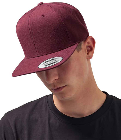 Flexfit / Yupoong Flexfit Classic Snapback Cap Maroon/Maroon