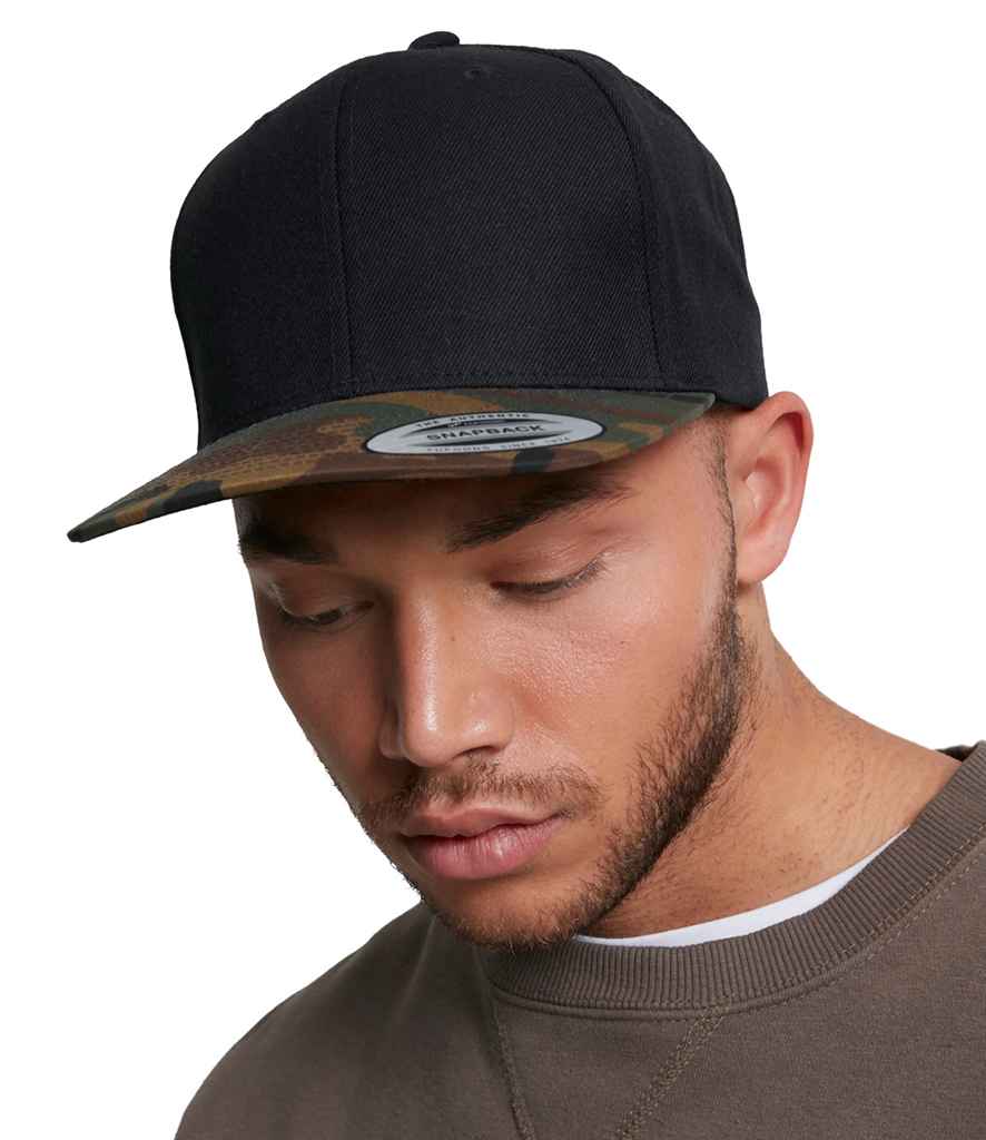 Flexfit / Yupoong Flexfit Two Tone Classic Camo Snapback Cap