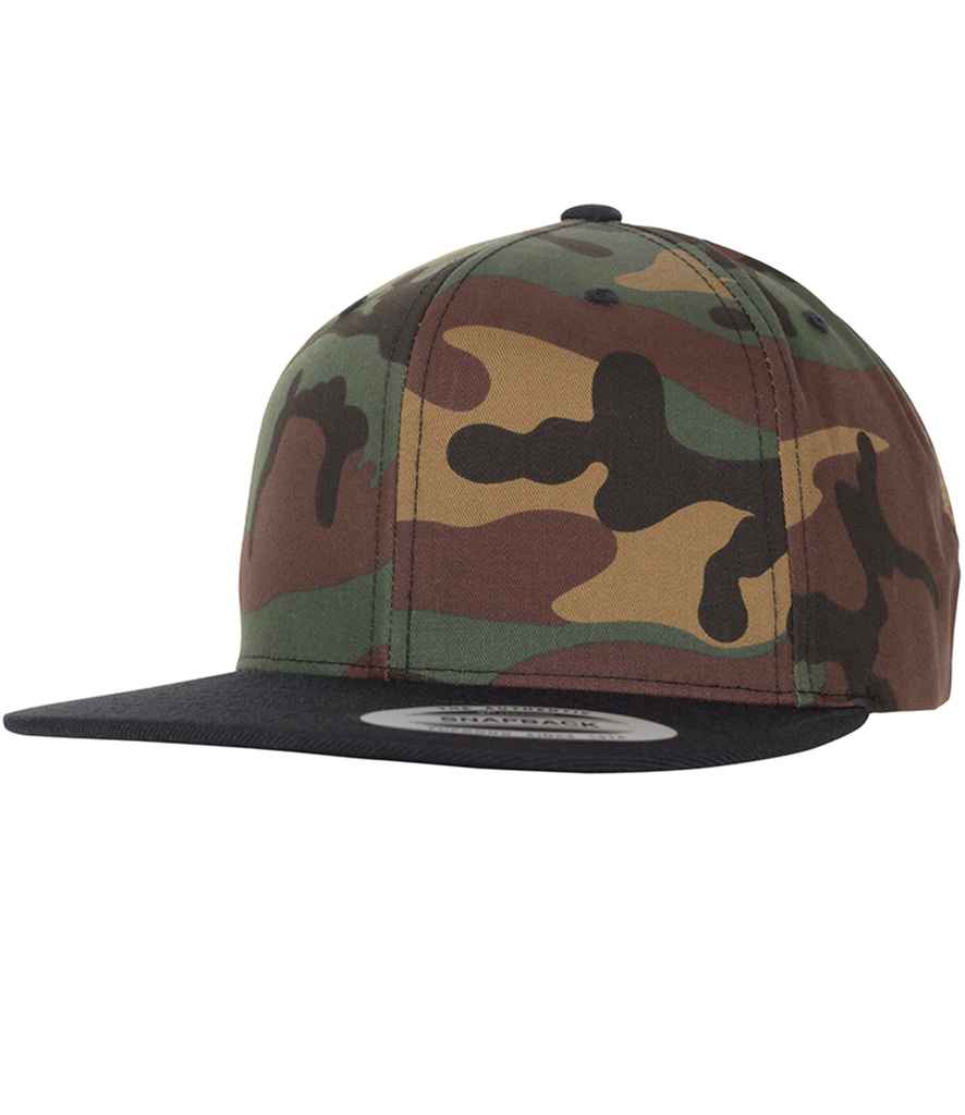 Flexfit Two Tone Classic Camo Snapback Cap in Green Camo/Black