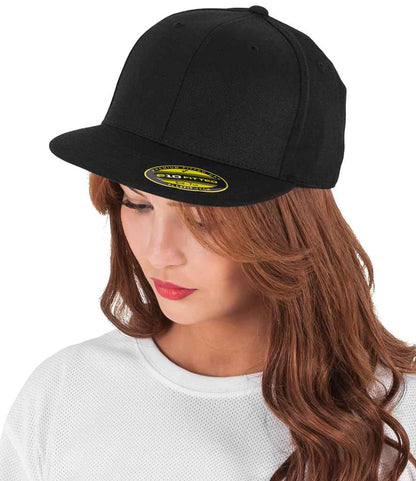 Flexfit / Yupoong Flexfit Premium 210 Fitted Cap
