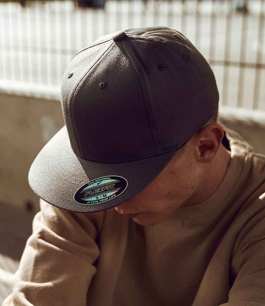 Flexfit / Yupoong Flexfit Flat Visor Cap