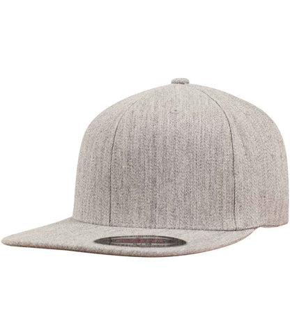 Flexfit Flat Visor Cap in Heather Grey