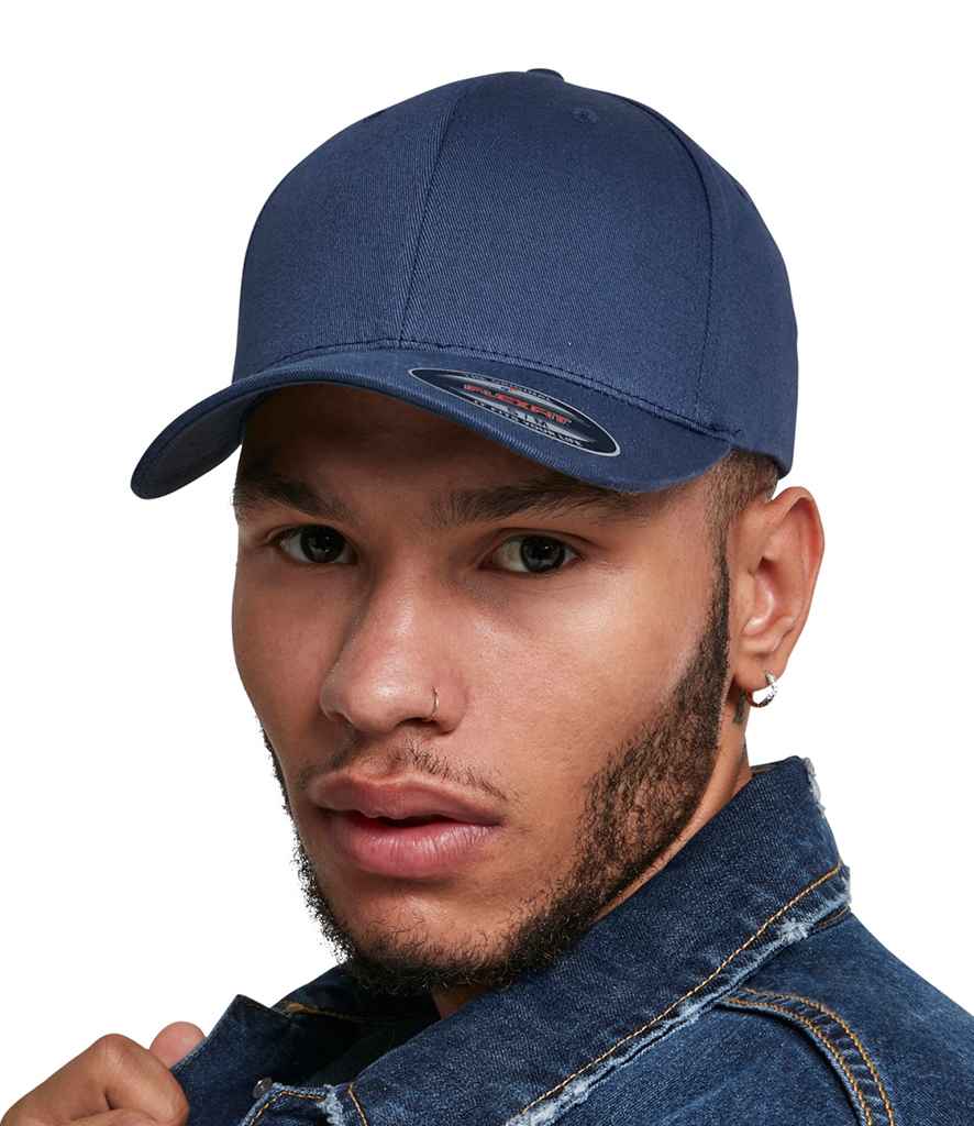 Flexfit Organic Cotton Cap - model image