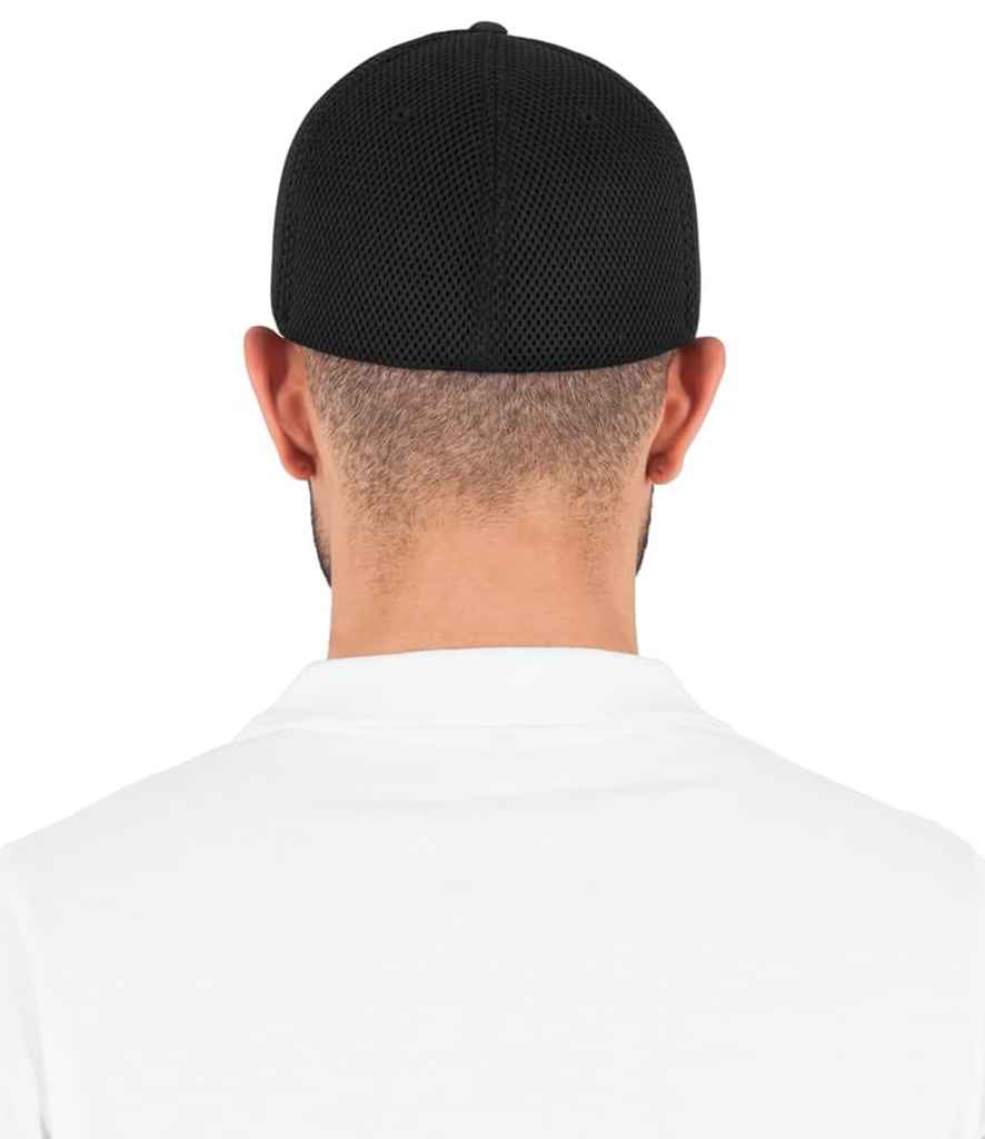 Flexfit / Yupoong Flexfit Tactel Mesh Cap Black