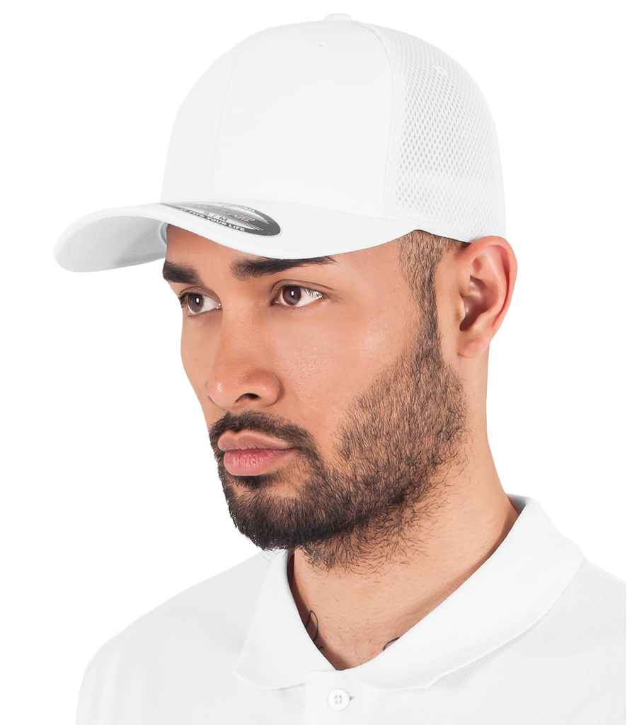 Flexfit / Yupoong Flexfit Tactel Mesh Cap White