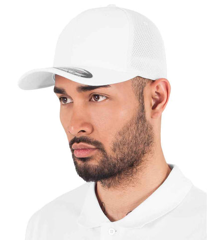 Flexfit / Yupoong Flexfit Tactel Mesh Cap White