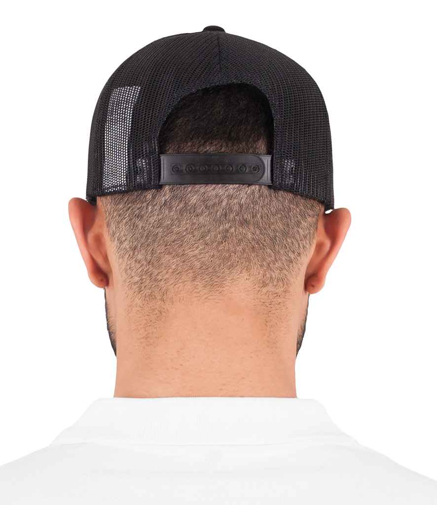 Flexfit Retro Trucker Cap - model image