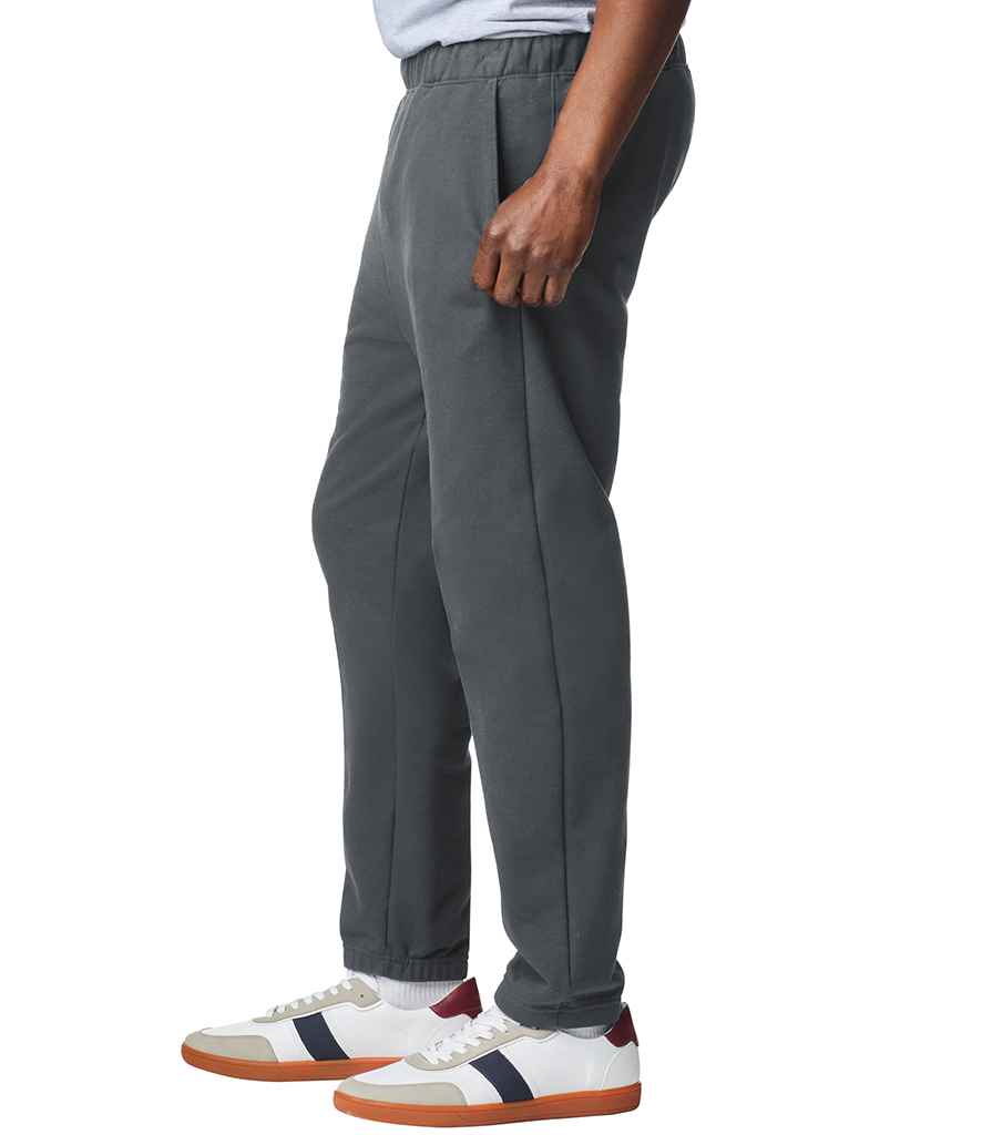 Gildan SoftStyle® Midweight Pocket Sweat Pants - model image