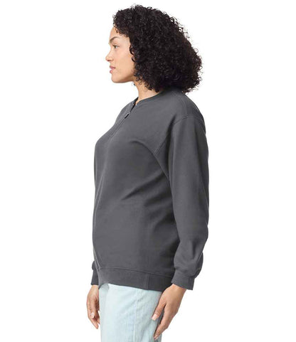 Gildan SoftStyle® Midweight Fleece 1/4 Zip Sweatshirt - model image