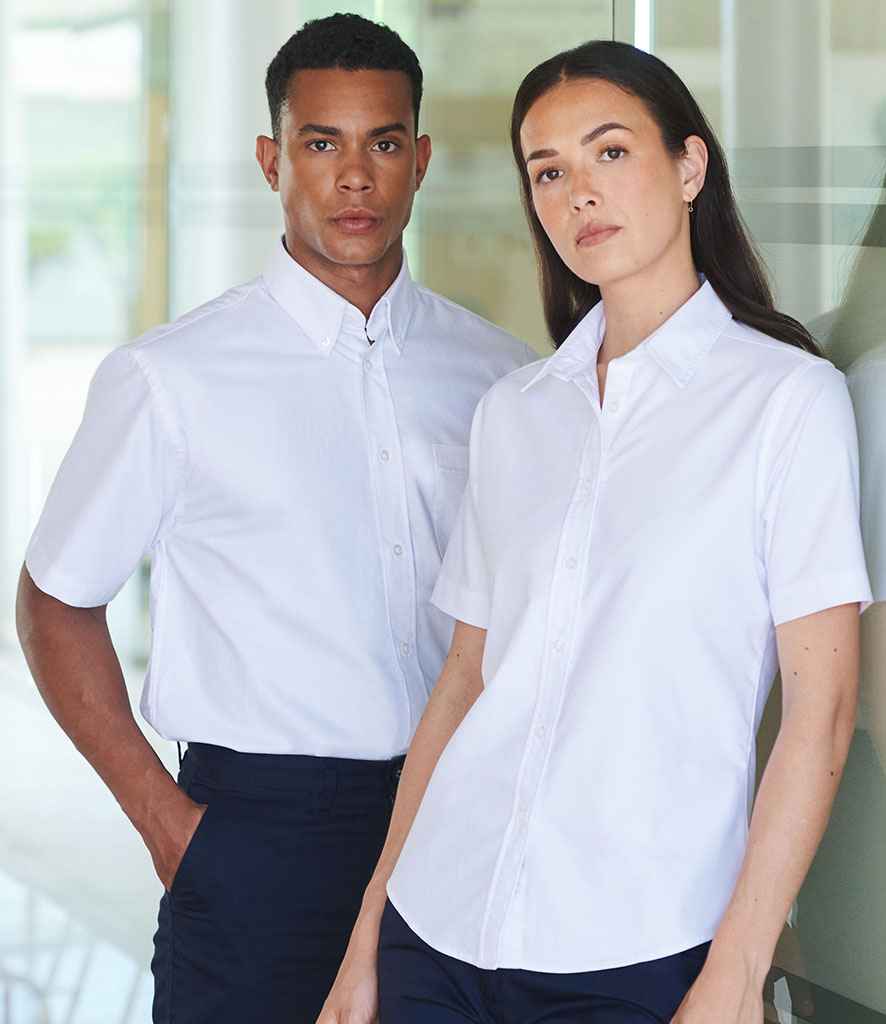 Henbury Short Sleeve Classic Oxford Shirt - model image