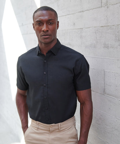 Henbury Short sleeve ‘cotton-feel’ Coolplus® shirt Black